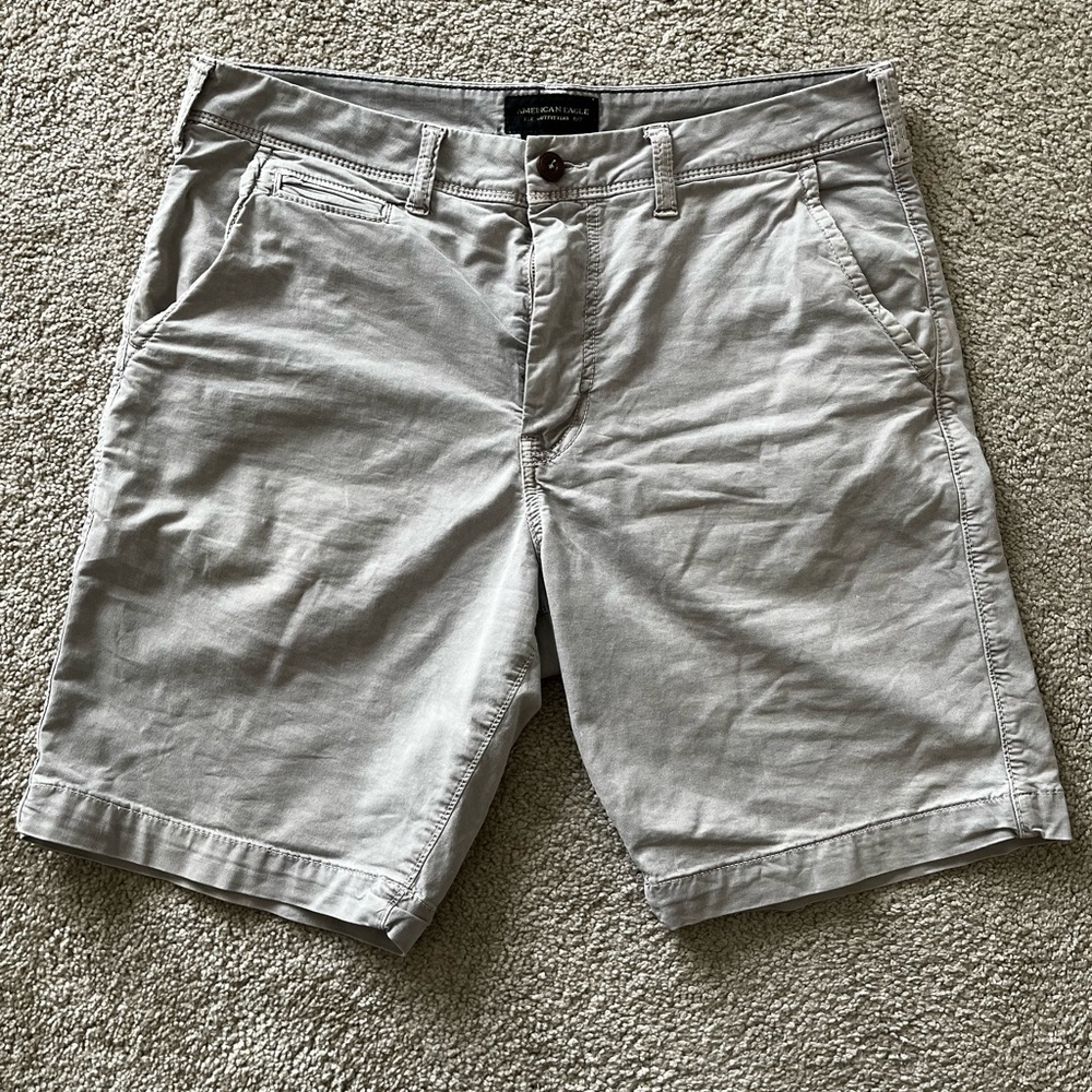 American Eagle Grey Khaki Short